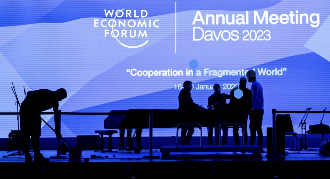 Em Davos, mais de 200 ultra-ricos exigem ser taxados. Nenhum é brasileiro
