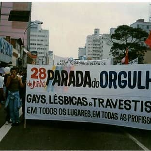 Parada GLBT de São Paulo reúne milhões de pessoas em defesa de políticas sociais