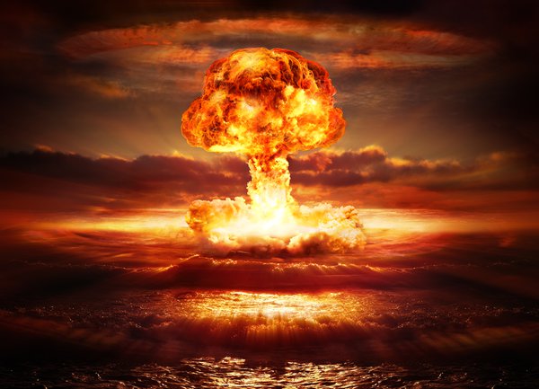 Qual é a diferença entre bomba atômica e bomba de hidrogênio?