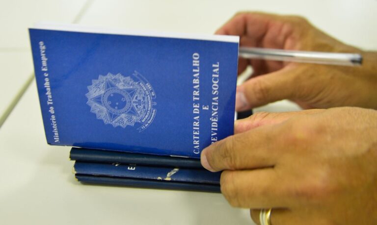 Brasil cria 131,8 mil vagas formais de trabalho em maio – Economia – CartaCapital
