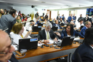 Após pedido de vista, votação do PL do Marco Temporal é adiada