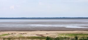 Com seca extrema, rio Amazonas deve baixar históricos 8 metros em setembro