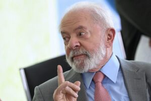 Em nova tentativa de aproximação, Lula oferece dois horários para encontro com Zelensky em Nova York – Política – CartaCapital