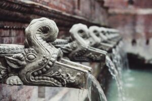 Fontes de água de Katmandu: a chave para combater a seca no Nepal