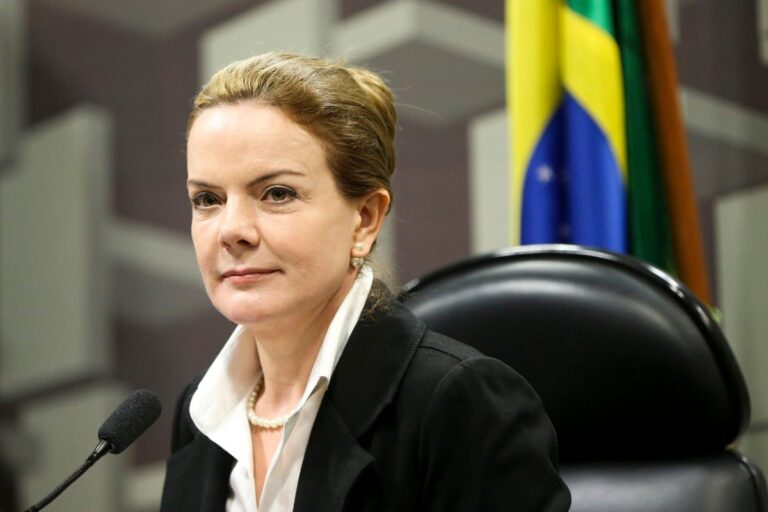 Gleisi Hoffmann passa por cirurgia cardíaca bem-sucedida e ficará internada para recuperação – CartaExpressa – CartaCapital