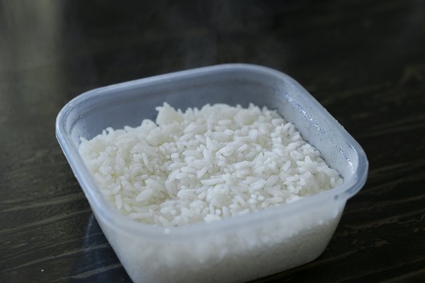 Quanto tempo o arroz pode durar na geladeira?