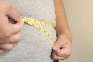 Conheça os obesogênicos, as substâncias químicas te fazem engordar mesmo com dietas
