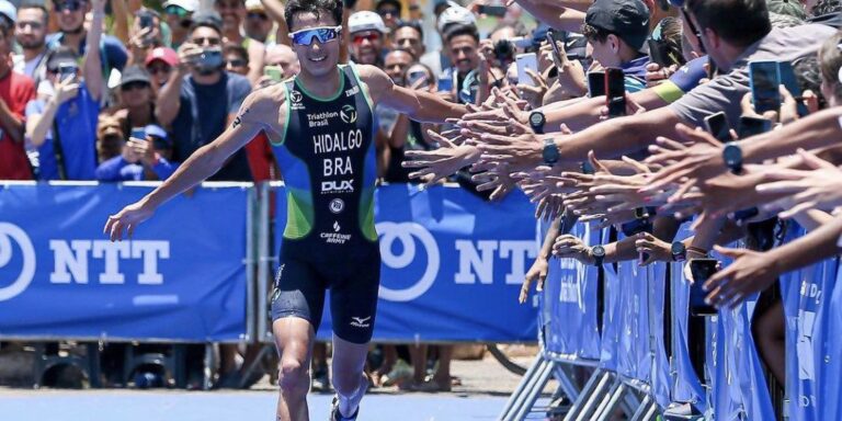 Miguel Hidalgo vence etapa de Brasília da Copa do Mundo de triatlo