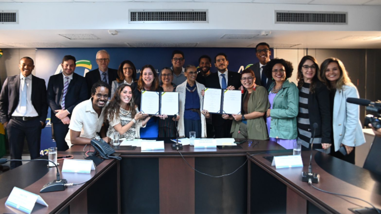 Conciliação encerra batalha judicial de jovens contra “pedalada climática” de Bolsonaro