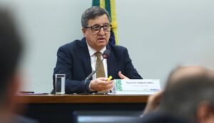 Proposta de mudar a meta de déficit zero tem de partir do governo, defende relator da LDO – Economia – CartaCapital