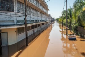 Sistema contra enchentes em Porto Alegre não foi projetado para eventos extremos