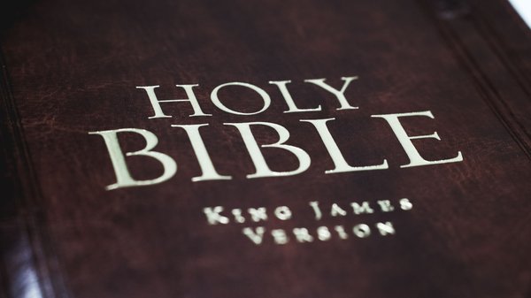 A 'Bíblia Perversa' foi banida e causou horror na Europa