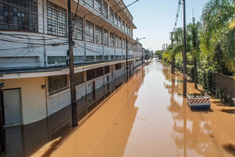 Crise climática e futuro das cidades são pauta de festival em Porto Alegre