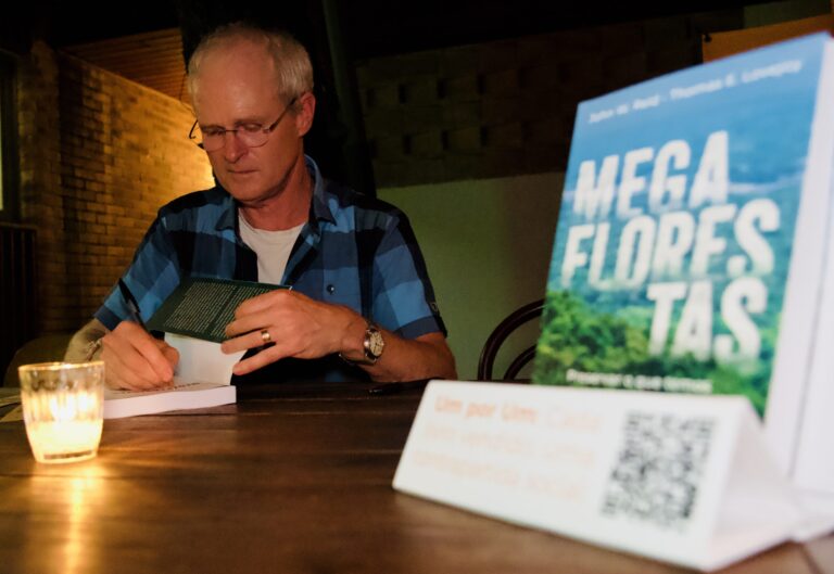 Megaflorestas podem salvar a humanidade, aponta livro de John Reid e Thomas Lovejoy