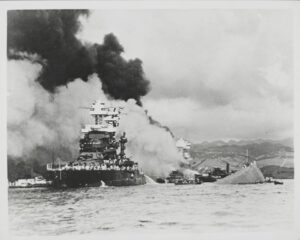 Por que Pearl Harbor continua vazando óleo para o oceano?