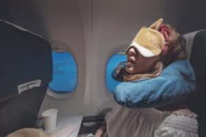 Por que não devemos dormir durante a decolagem e o pouso do avião?