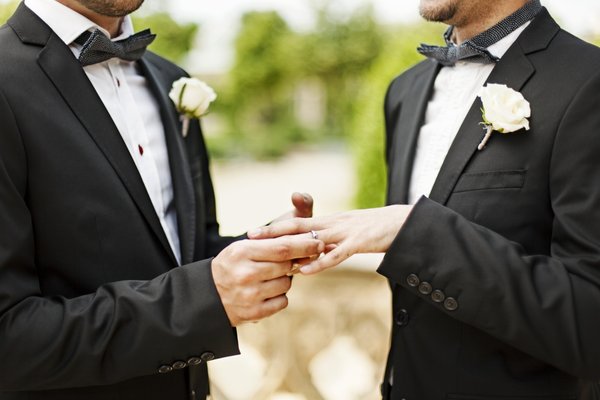 Vaticano aprova a bênção de casais homoafetivos. Por que isso importa?