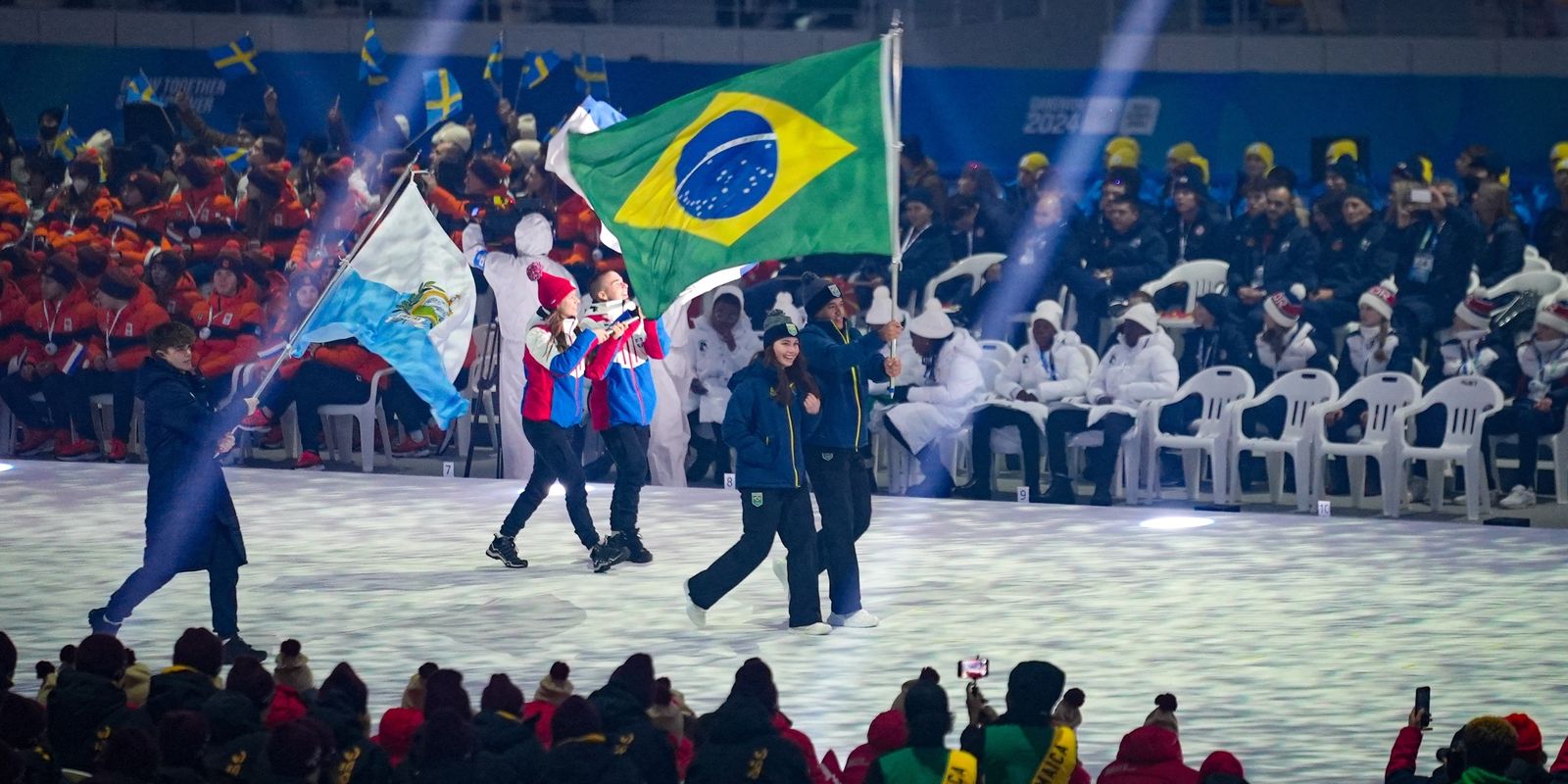 Cerimônia de abertura dá início aos Jogos de Inverno da Juventude 2024