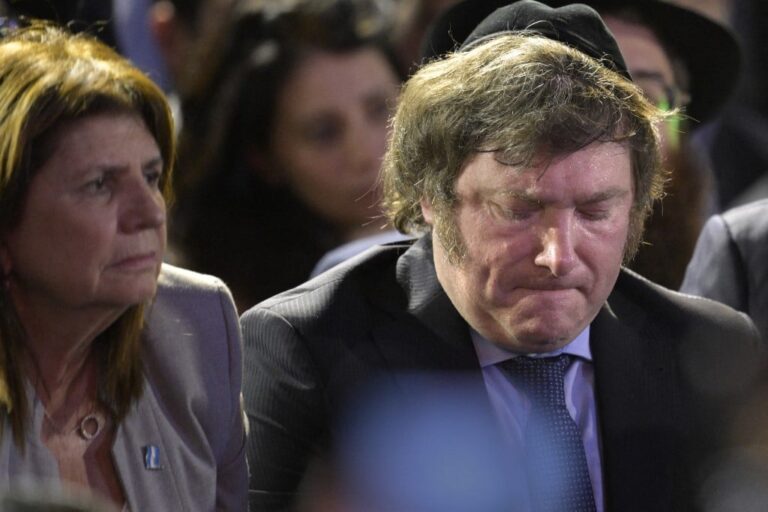 Milei xinga opositores de 'idiotas úteis' e tenta pressionar o Congresso – Mundo – CartaCapital