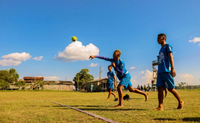 Em 2023, mais de 13 mil jovens participaram de ações educativas por meio de projetos na Amazônia