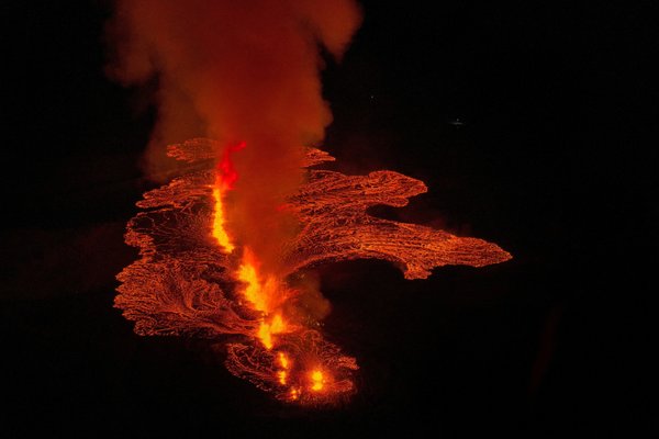 Recorde de magma mais rápido do mundo é quebrado por vulcão na Islândia