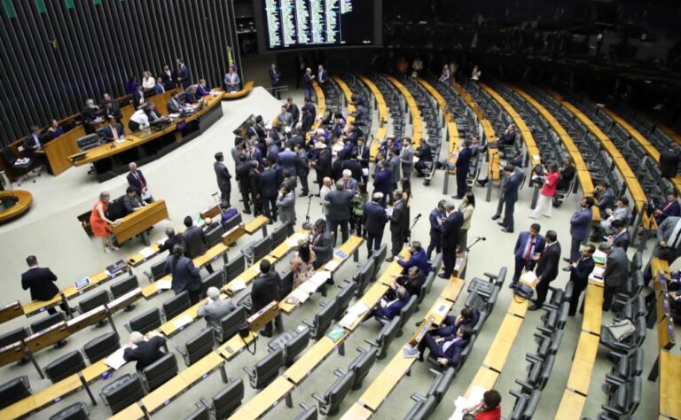 Câmara dos Deputados aprova texto-base do Novo Ensino Médio – Política – CartaCapital