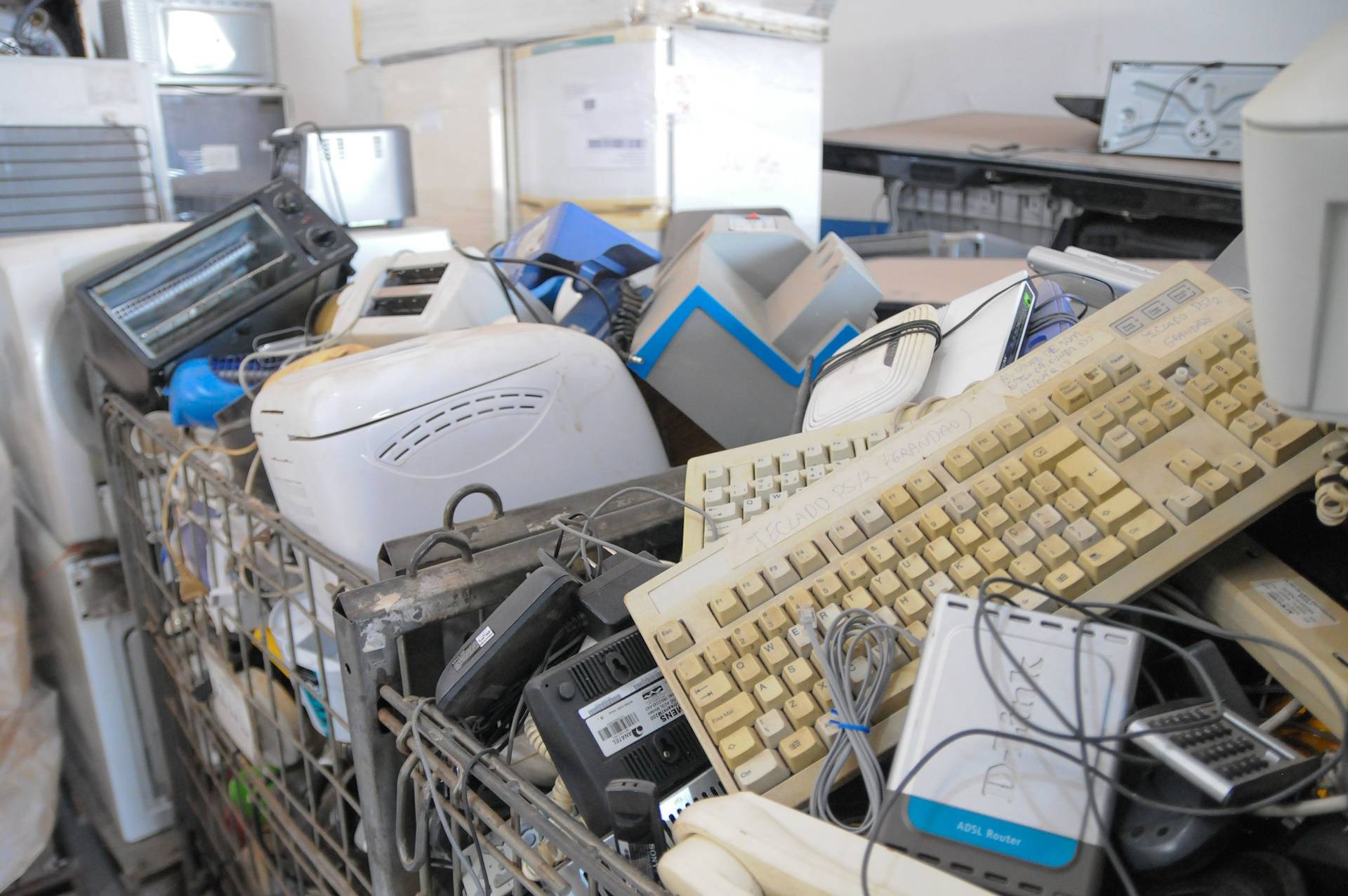 Produção mundial de lixo eletrônico é cinco vezes maior do que sua reciclagem, diz ONU