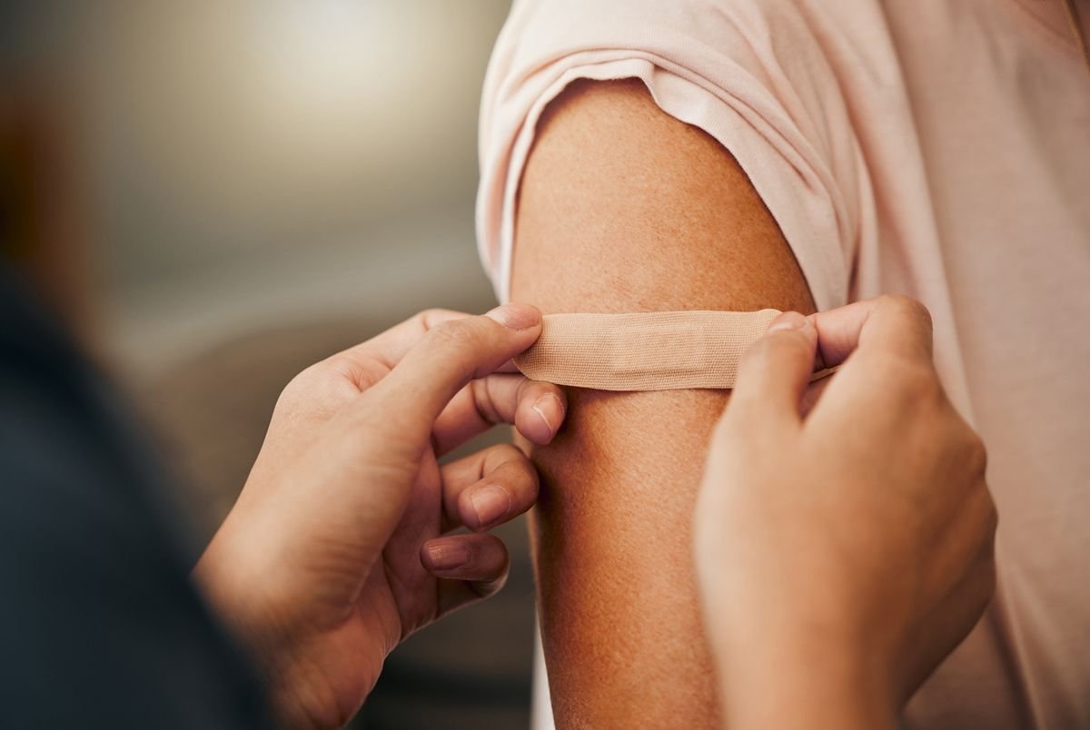 Band-aid, adoçantes e mais 2 coisas cancerígenas com as quais convivemos no dia a dia