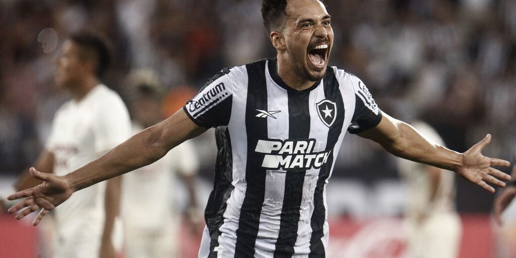 Botafogo supera lesão de Tiquinho e vence a primeira na Libertadores