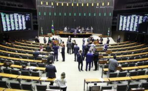 Câmara aprova projeto que dá benefício fiscal a produtores de farelo e óleo de milho – Política – CartaCapital
