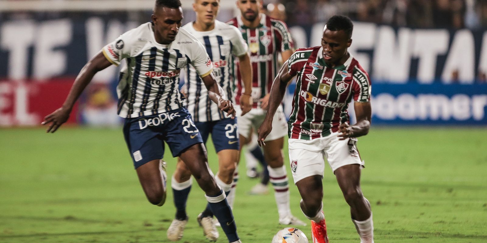 Fluminense arranca empate com Alianza Lima na Libertadores