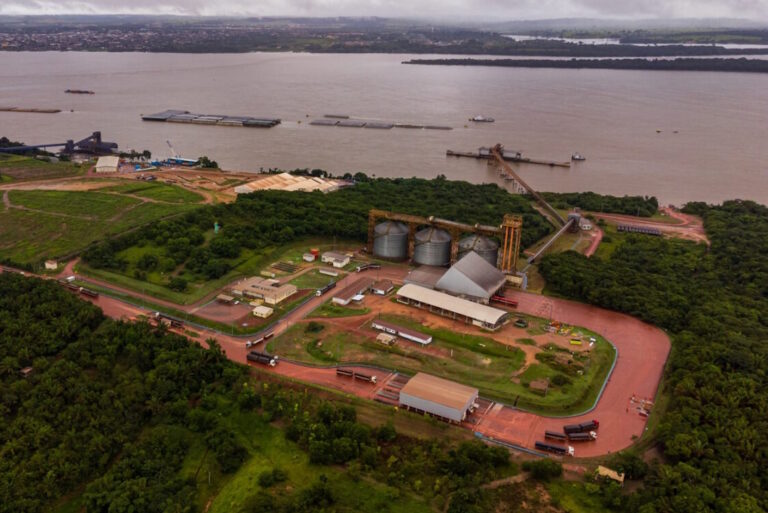 Número de portos no Tapajós dobrou em 10 anos sob suspeitas de irregularidades no licenciamento