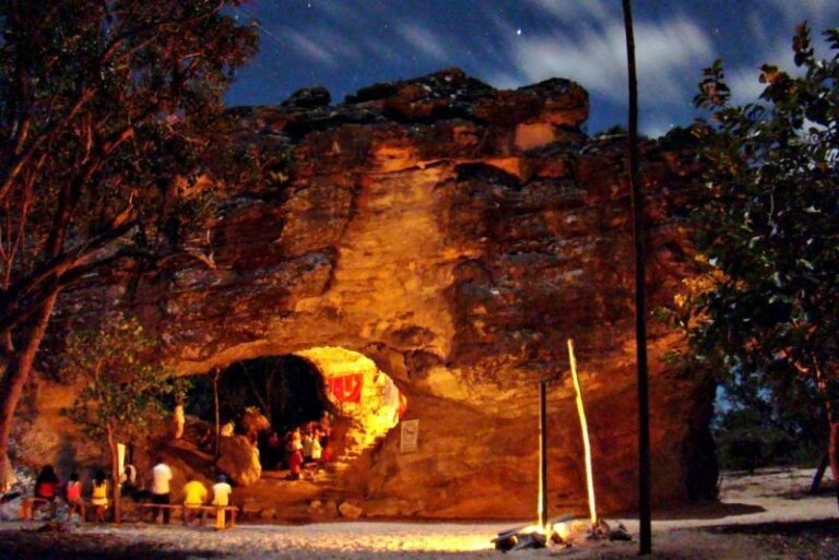 Parque Estadual da Serra das Andorinhas atrai turistas em busca de lazer ecológico