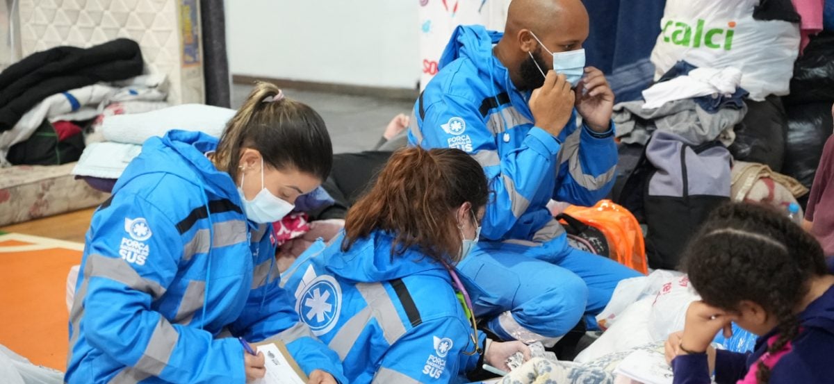 Cerca de 3 mil estabelecimentos de saúde no RS podem ter sido impactados por desastre climático – Saúde – CartaCapital