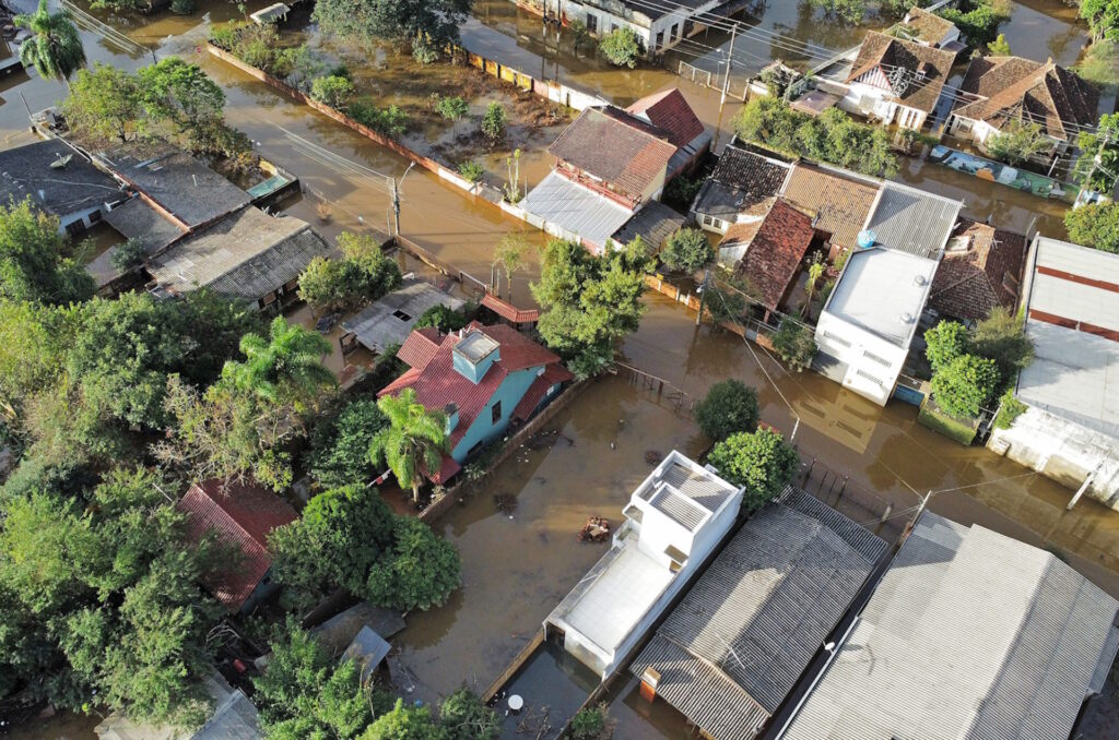 Chuvas no Rio Grande do Sul: o que as águas barrentas que tudo arrastam sinalizam?
