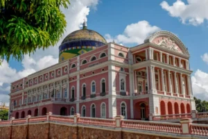 As cores do Teatro Amazonas: conheça a curiosa história por trás das cores que o teatro já teve