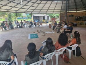 Jovens ribeirinhos e indígenas falam sobre desafio de trabalhar com comunicação na Amazônia