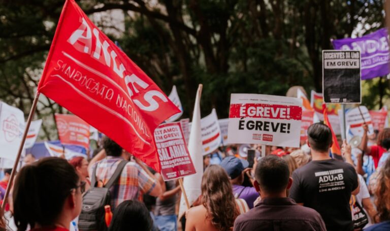 Professores das universidades federais decidem encerrar a greve – Educação – CartaCapital