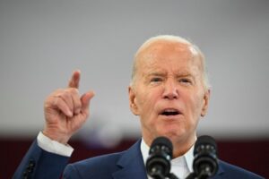 ‘Prometo que estou bem’, diz Biden ao retomar campanha – Mundo – CartaCapital