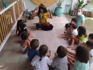 Educadores desenvolvem material didático sobre 'como abordar temas indígenas na escola'