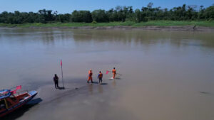 Trecho do Rio Solimões tem menor nível da história no AM