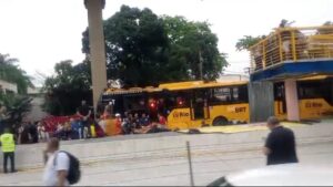 Acidente com BRT no Rio deixa mais de 60 feridos – CartaExpressa – CartaCapital