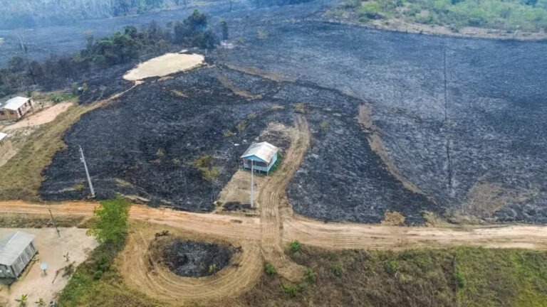 Em três dias de outubro, Inpe detecta mais focos de queimadas no Acre que em todo o primeiro semestre