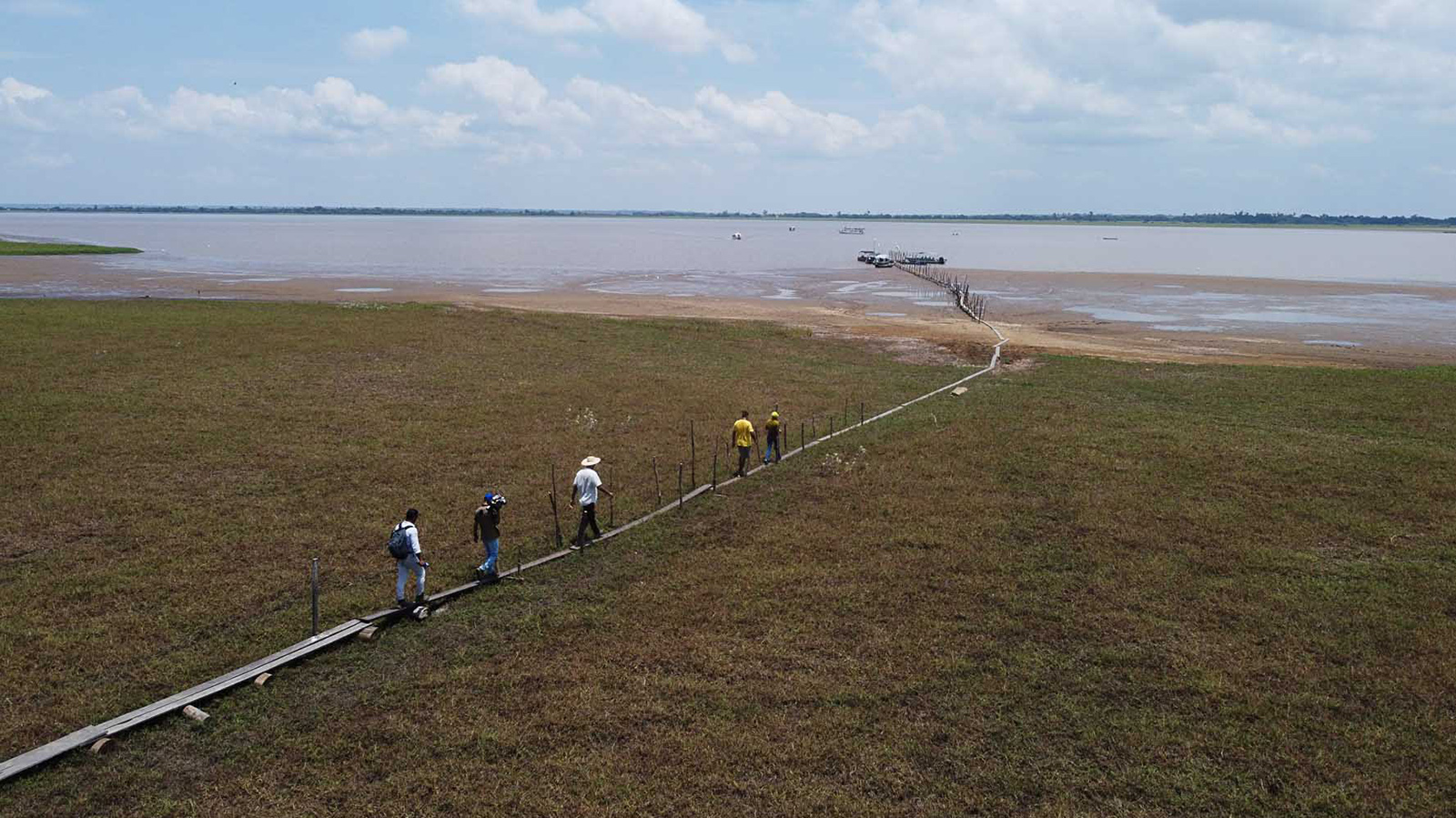 Povos tradicionais de Santarém sofrem com a seca extrema