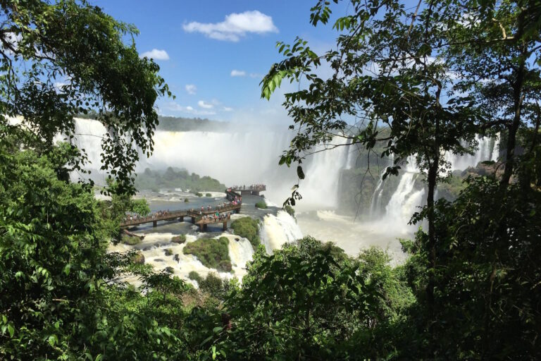 Paraná ganhou na Justiça as cataratas e um hotel dentro do Parque Nacional do Iguaçu