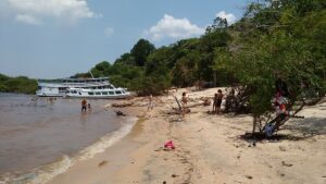 5 praias para conhecer em Paricatuba