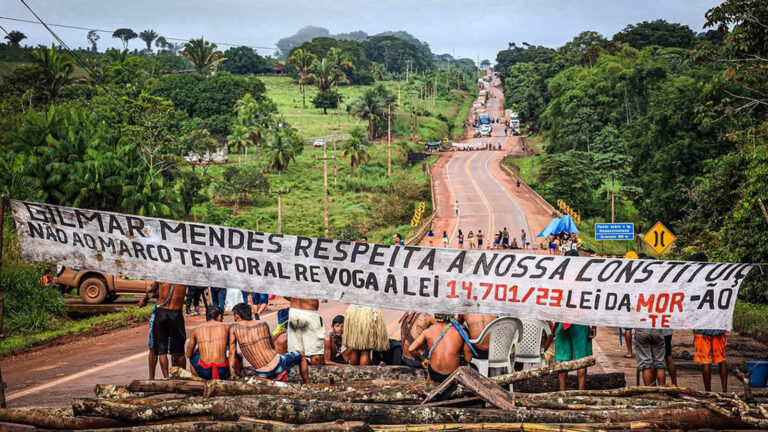Bloqueio na BR-230: Munduruku protestam contra marco temporal