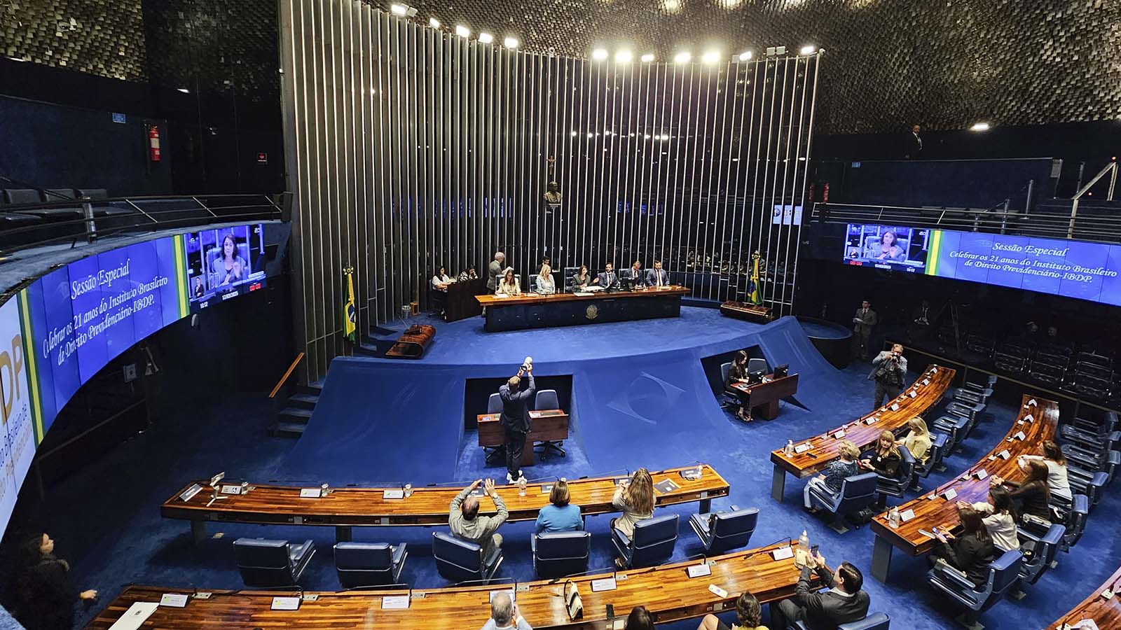O desafio da Autoridade Climática do Presidente Lula – 2: o cenário da política brasileira