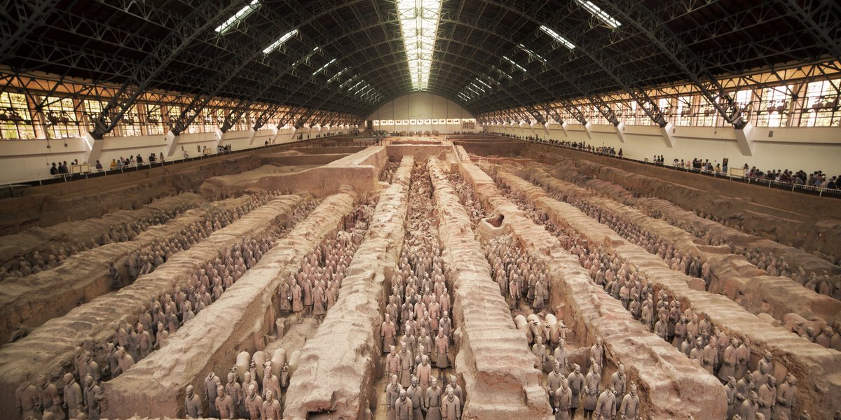 Mais soldados de terracota são encontrados em sítio arqueológico na China