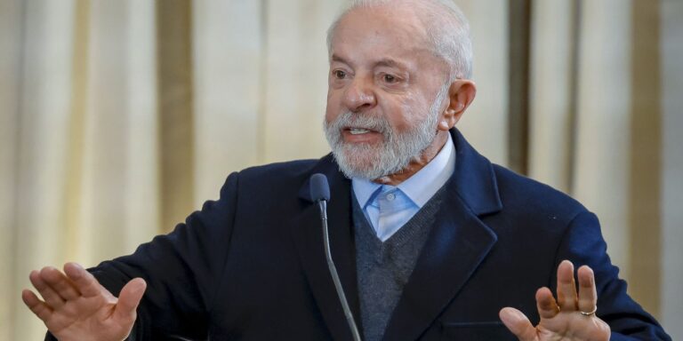 Nenhum aposentado terá prejuízo, diz Lula sobre descontos indevidos